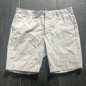 Vineyard Vines Men's Light Gray Golf Shorts